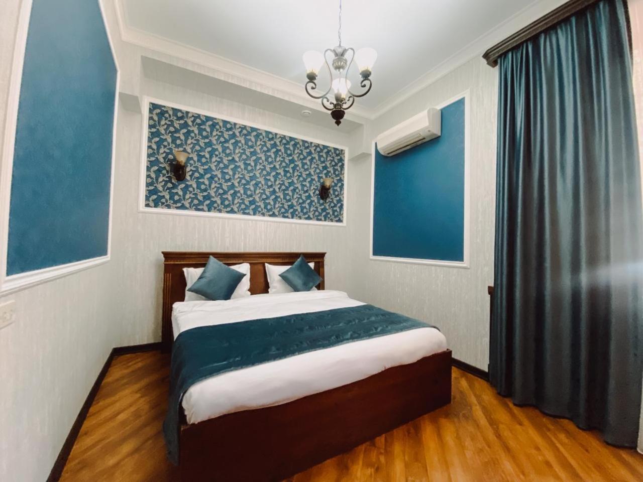 Royal Renaissance Hotel เยเรวาน ภายนอก รูปภาพ